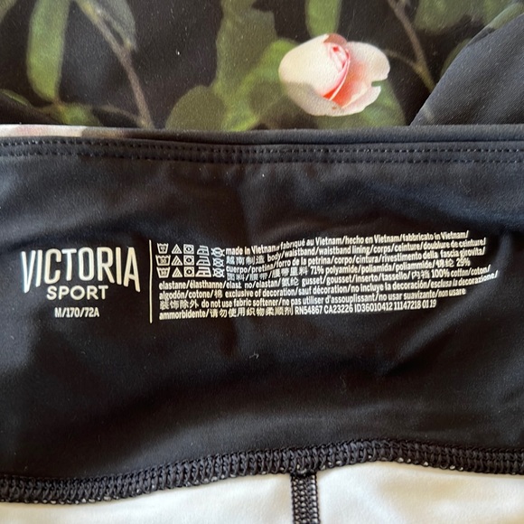VICTORIA SPORT LEGGINGS GORGEOUS ROSE PATTERN SZ-M W/INSET MESH AT ANKLES EUC 🌹 - Picture 4 of 4